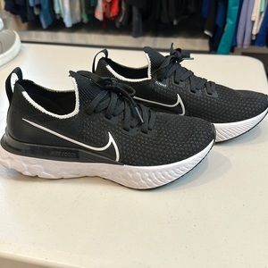 Nike React Infinity Run Flyknit 2 size 8